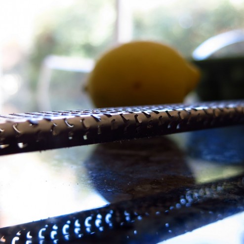 citron et râpe microplane