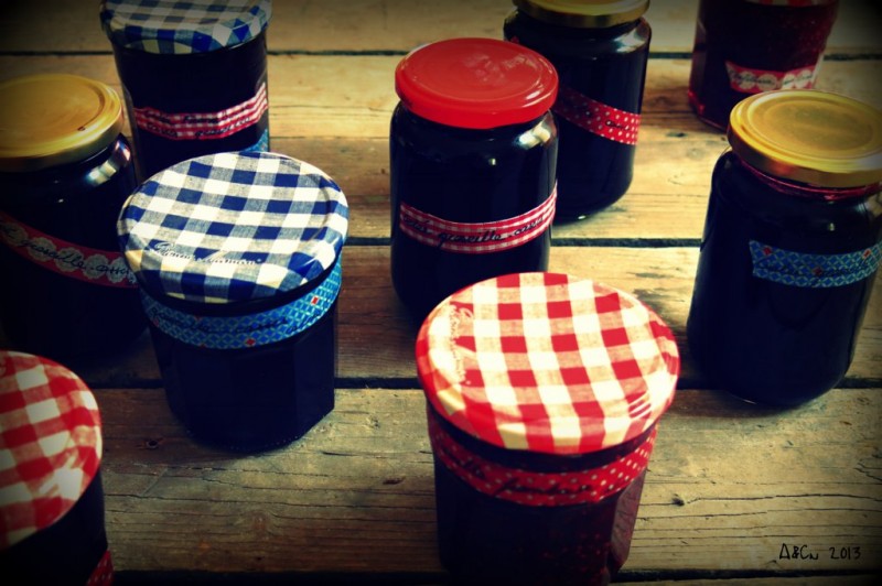 Groseilles, framboises et cassis 1 confiture,2 gelées!