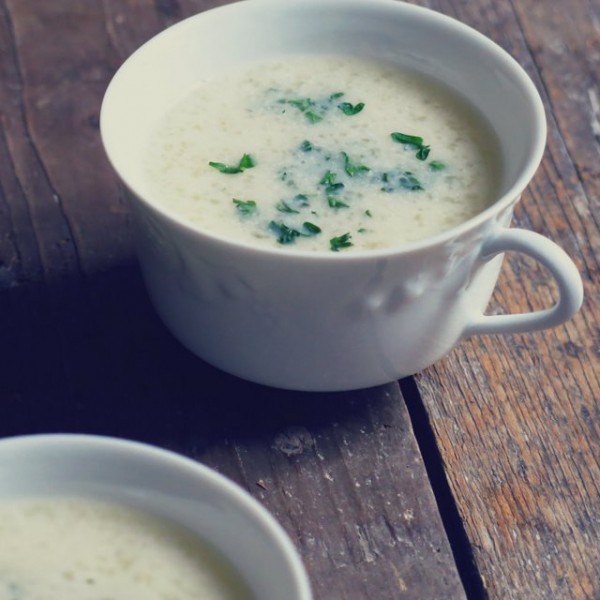 Bouillon au tapioca Artichaut et cerise noire