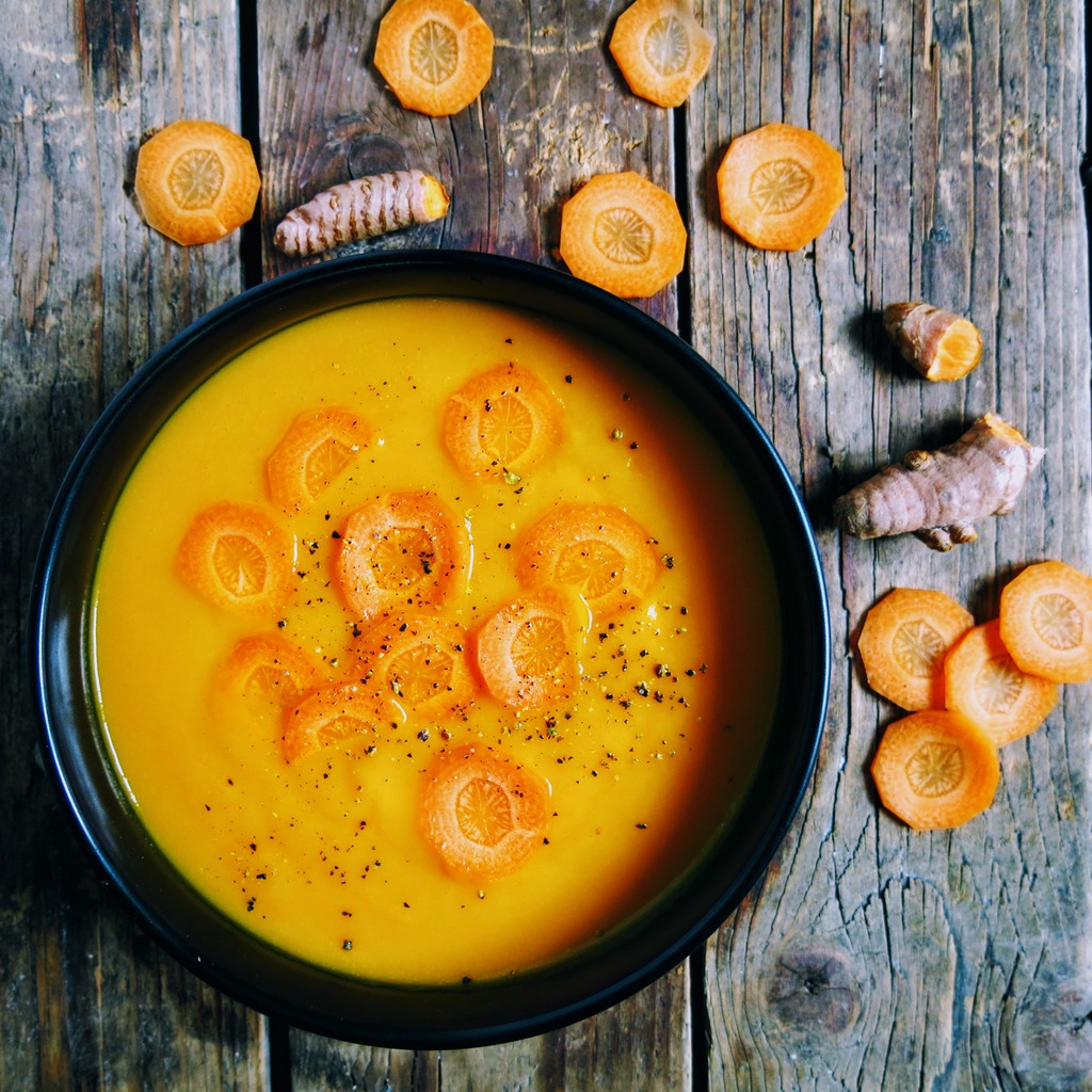 soupe de carotte au curcuma et à la butternut