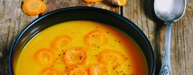 soupe de carotte au curcuma et à la butternut